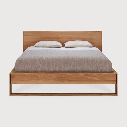 Sael Bed - Solid Walnut/Teak/Oak Wood (Queen)