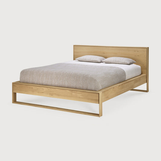 Sael Bed - Solid Walnut/Teak/Oak Wood (Queen)