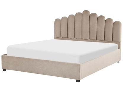 Vincenned Fully Upholstered Bed without Storage